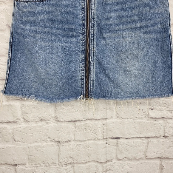 WE THE FREE Denim Zip It Up Front Mini Skirt Sz 25 Free People - Picture 5 of 13